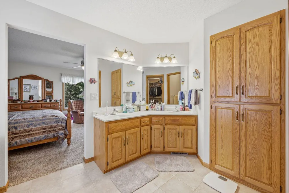 32897 Spunk Tree Circle Avon, MN 56310