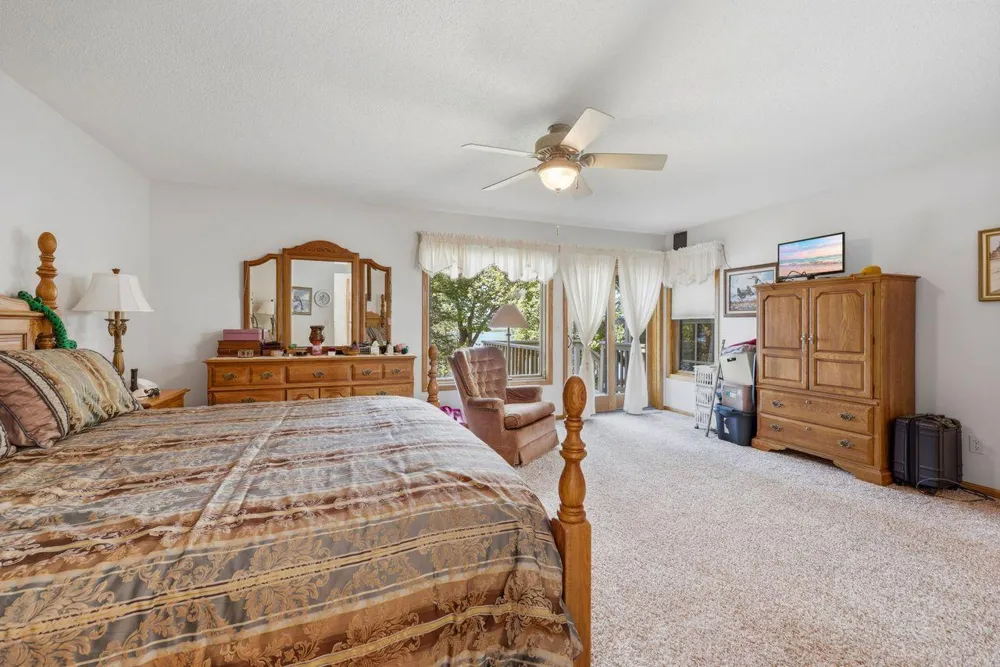 32897 Spunk Tree Circle Avon, MN 56310