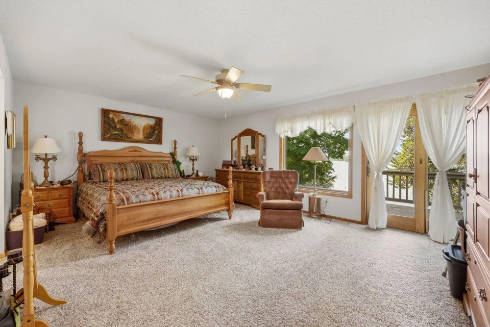 32897 Spunk Tree Circle Avon, MN 56310