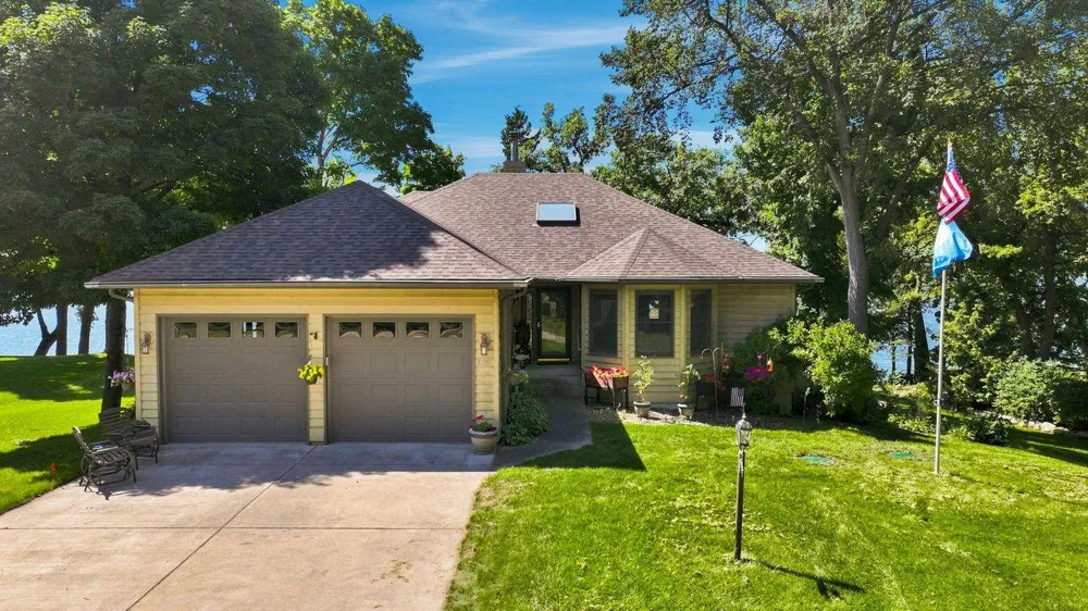 32897 Spunk Tree Circle Avon, MN 56310