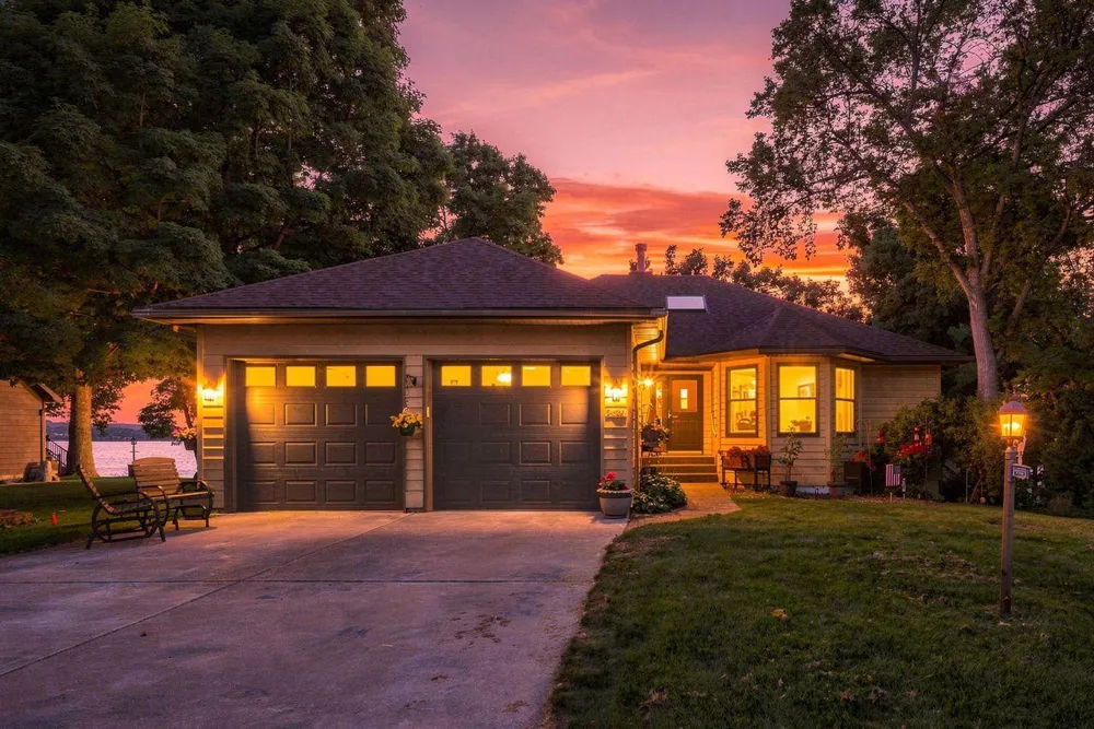 32897 Spunk Tree Circle Avon, MN 56310