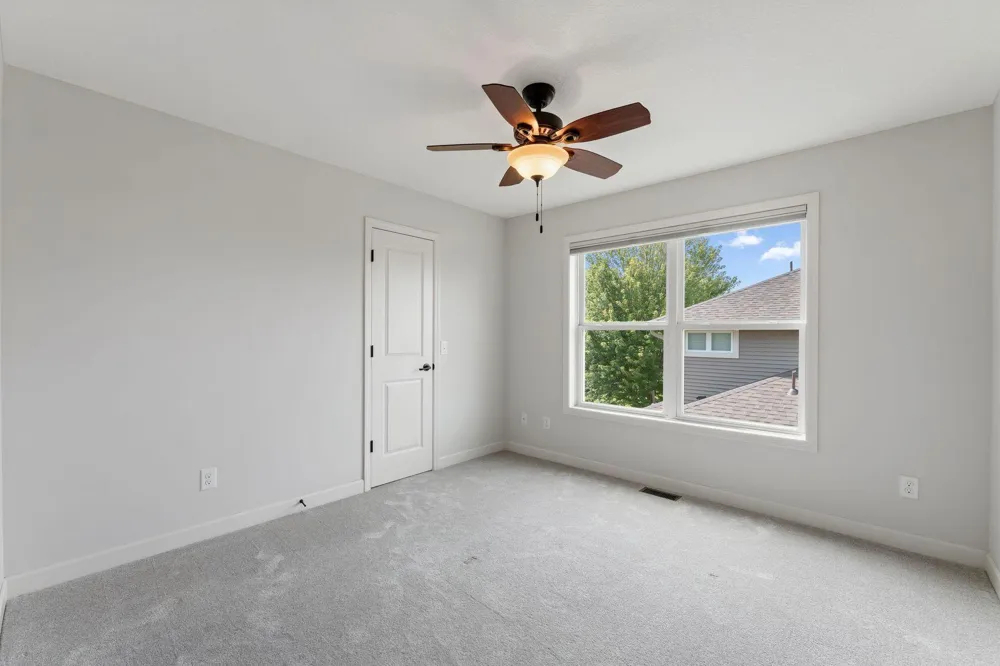 3460 Ridgestone Way Woodbury, MN 55129