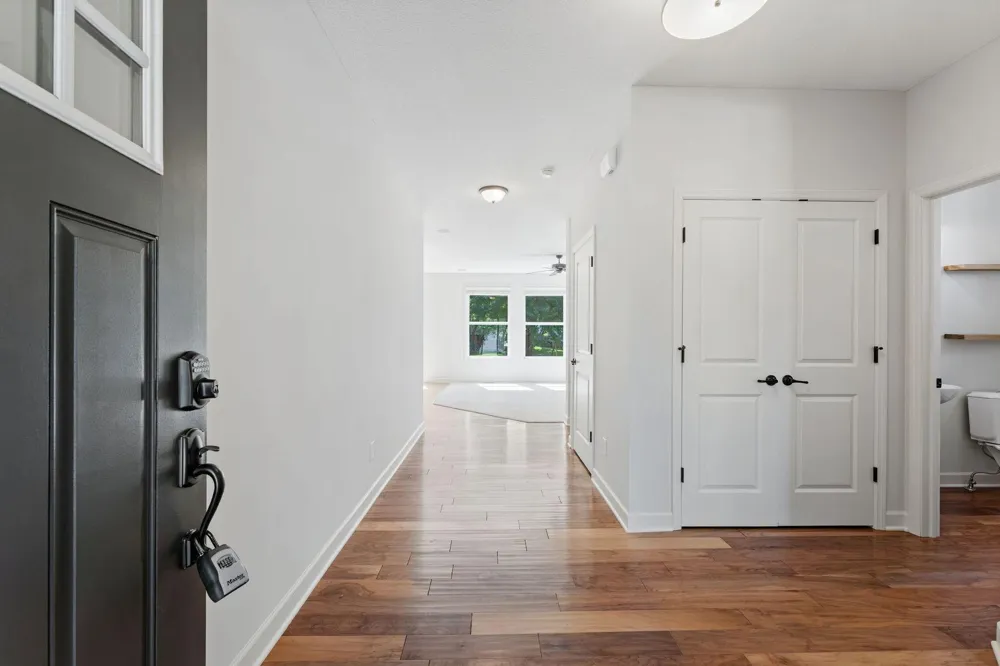 3460 Ridgestone Way Woodbury, MN 55129