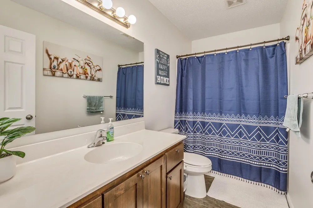 37621 Hawthorne Avenue North Branch, MN 55056