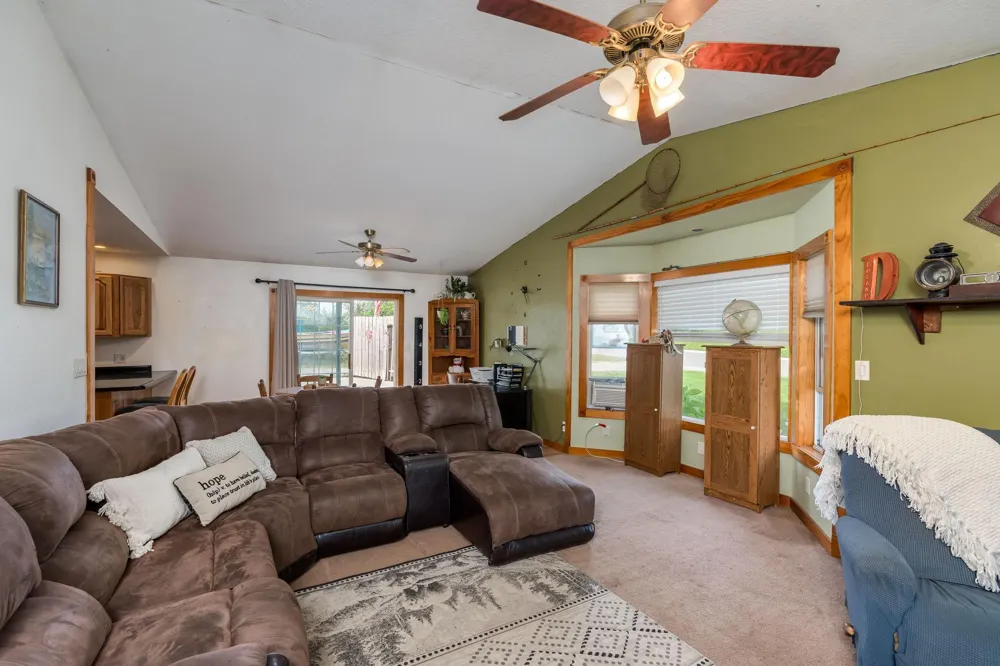 505 W North Street Kiester, MN 56051