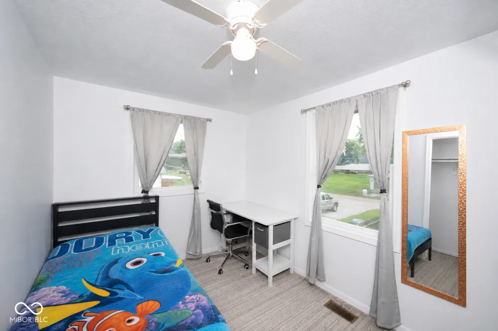 2712 Fletcher Street Anderson, IN 46016