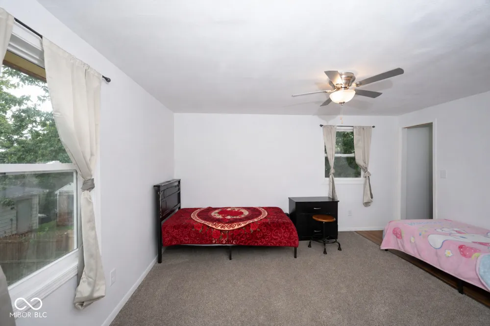 2712 Fletcher Street Anderson, IN 46016