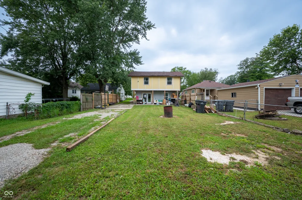 2712 Fletcher Street Anderson, IN 46016
