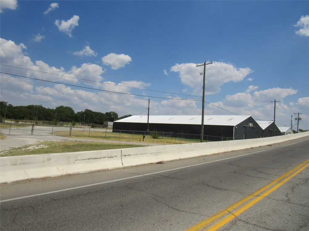 1715 Grand Avenue Sherman, TX 75090
