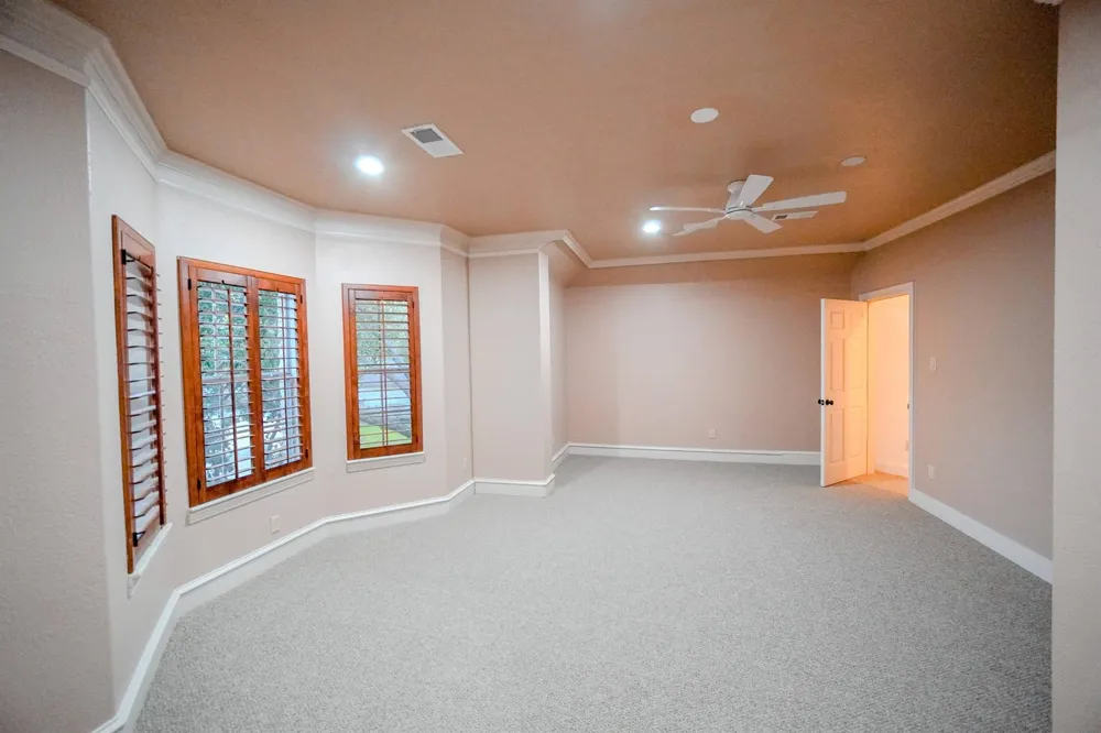 60 Champion Villa Drive Houston, TX 77069
