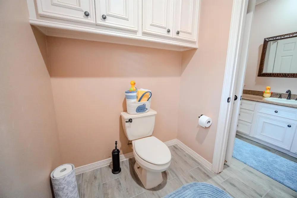 60 Champion Villa Drive Houston, TX 77069