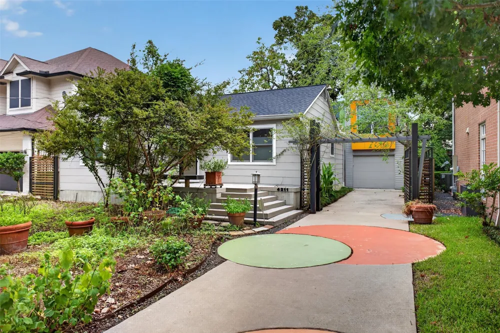 4211 Albans Street Houston, TX 77005