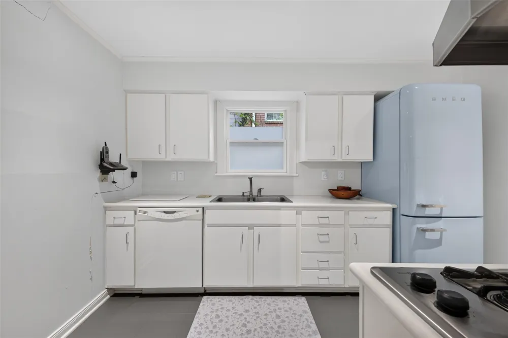 4211 Albans Street Houston, TX 77005