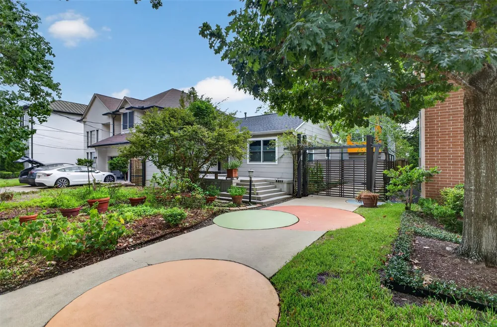 4211 Albans Street Houston, TX 77005