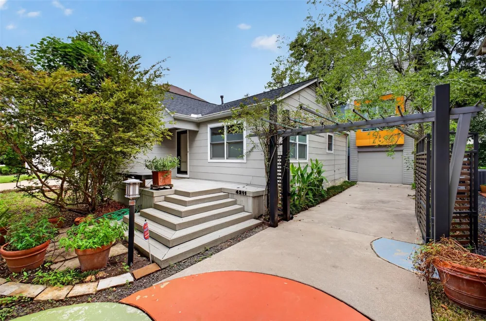 4211 Albans Street Houston, TX 77005