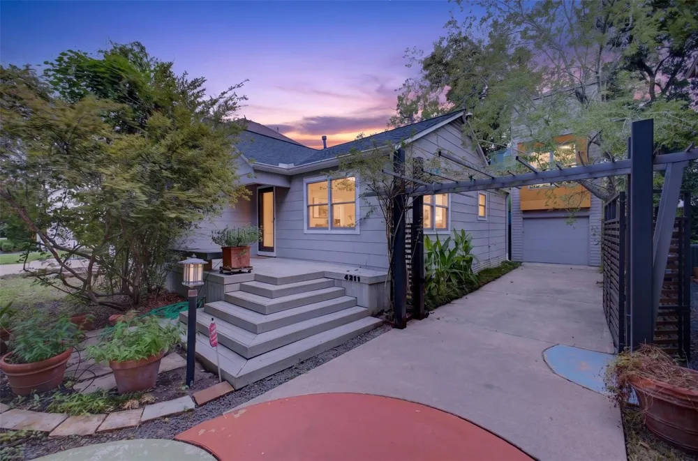 4211 Albans Street Houston, TX 77005