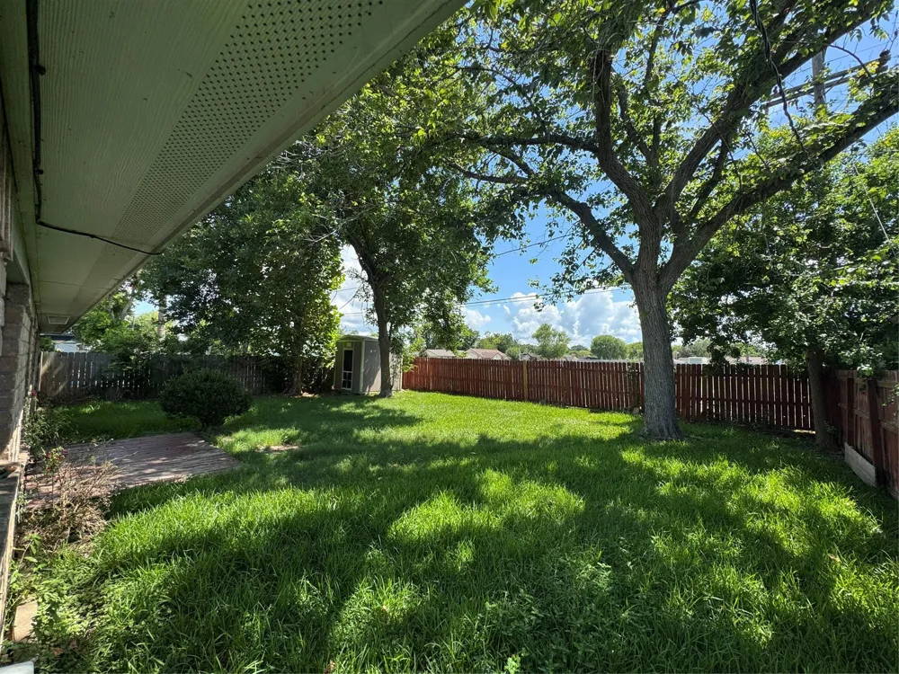 3227 Fern Rock Drive La Porte, TX 77571