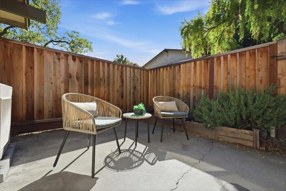 98 Flynn Avenue #A Mountain View, CA 94043