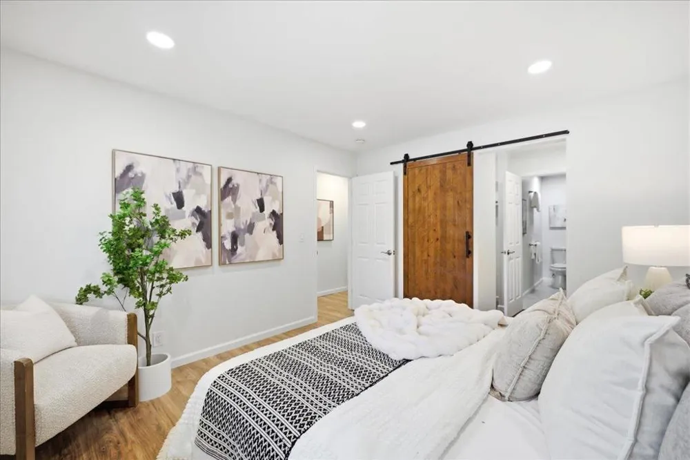 98 Flynn Avenue #A Mountain View, CA 94043