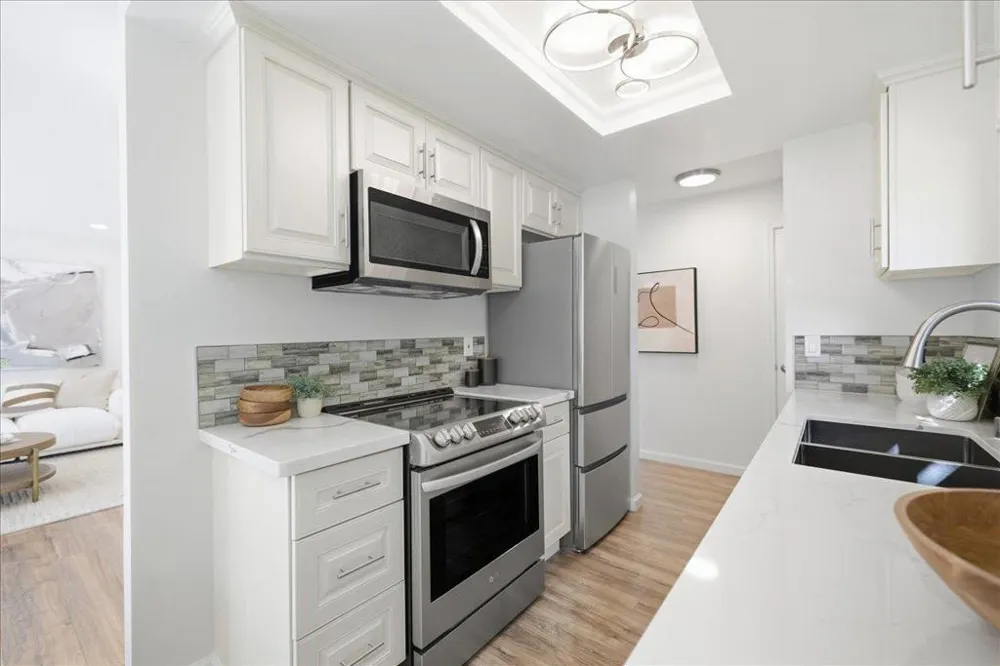98 Flynn Avenue #A Mountain View, CA 94043