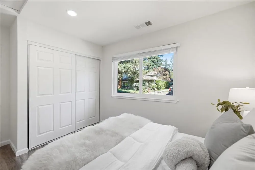 98 Flynn Avenue #A Mountain View, CA 94043
