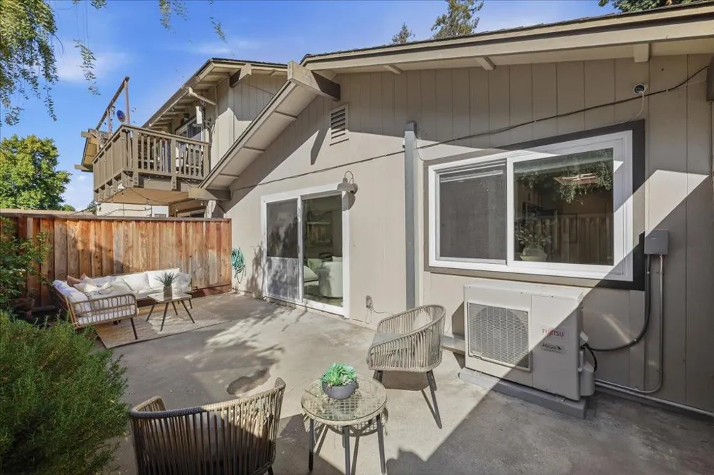 98 Flynn Avenue #A Mountain View, CA 94043