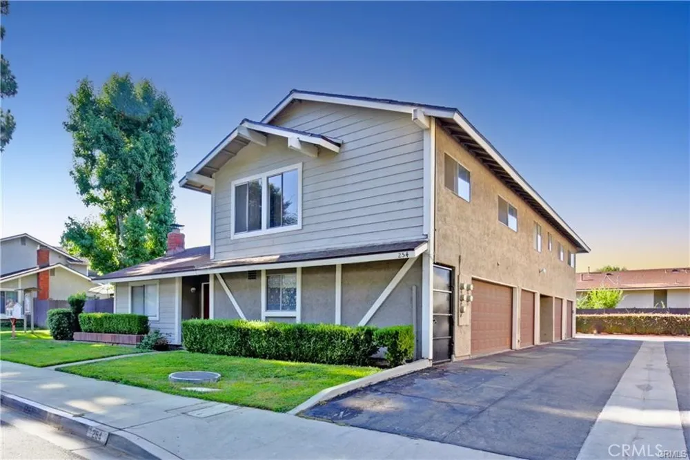 254 W Grove Street #4 Pomona, CA 91767