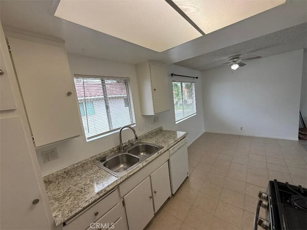 254 W Grove Street #4 Pomona, CA 91767