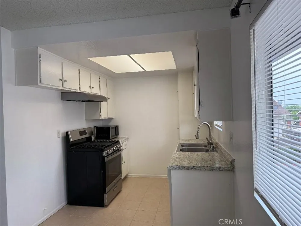 254 W Grove Street #4 Pomona, CA 91767
