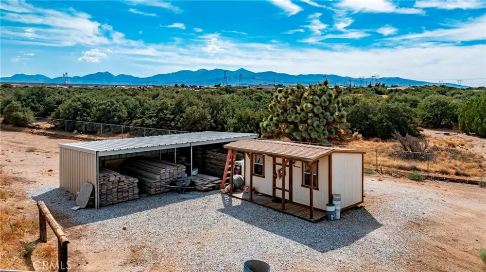 9222 Rattlesnake Phelan, CA 92371