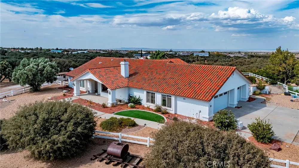 9222 Rattlesnake Phelan, CA 92371