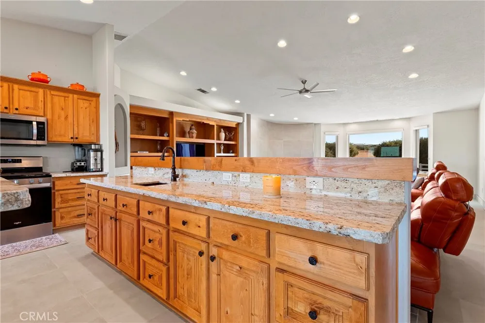 9222 Rattlesnake Phelan, CA 92371
