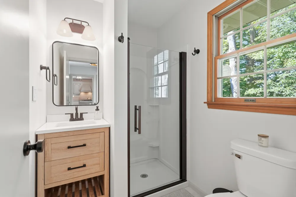 70070 2nd Avenue South Haven, MI 49090