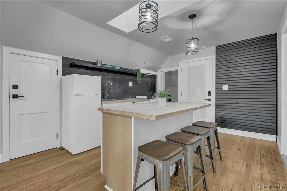 1502 Virginia Park Street #Unit B Detroit City, MI 48206
