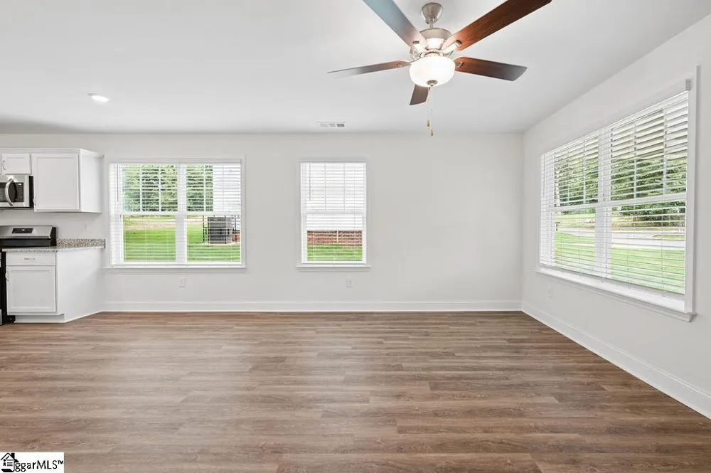 674 Saxon Avenue Spartanburg, SC 29301