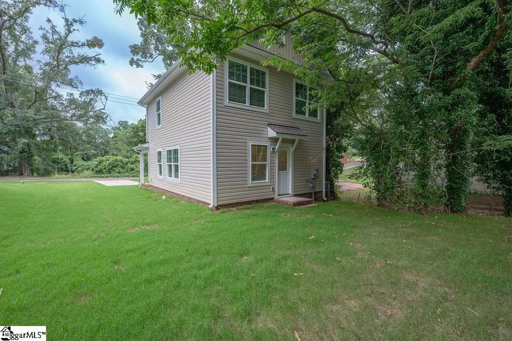 674 Saxon Avenue Spartanburg, SC 29301