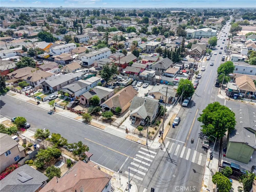 1302 E 48th Los Angeles, CA 90011