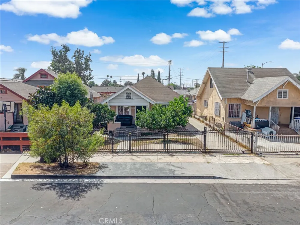 1302 E 48th Los Angeles, CA 90011