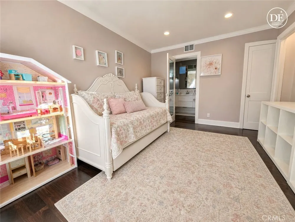 2 Lago Sud Irvine, CA 92612