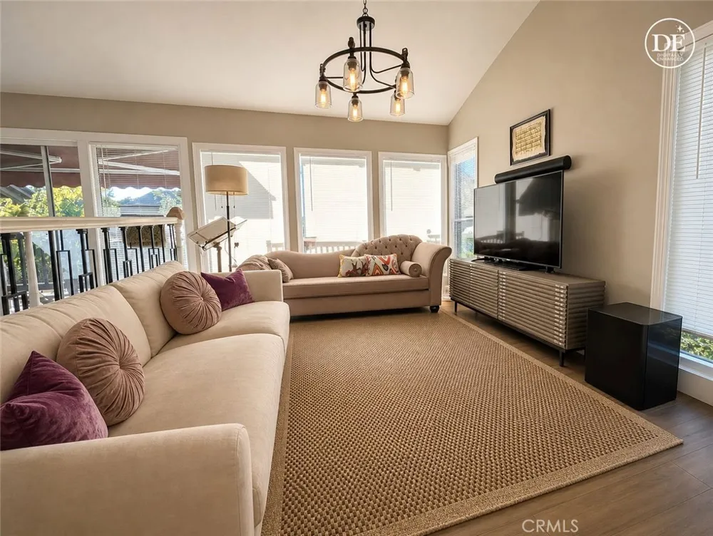 2 Lago Sud Irvine, CA 92612