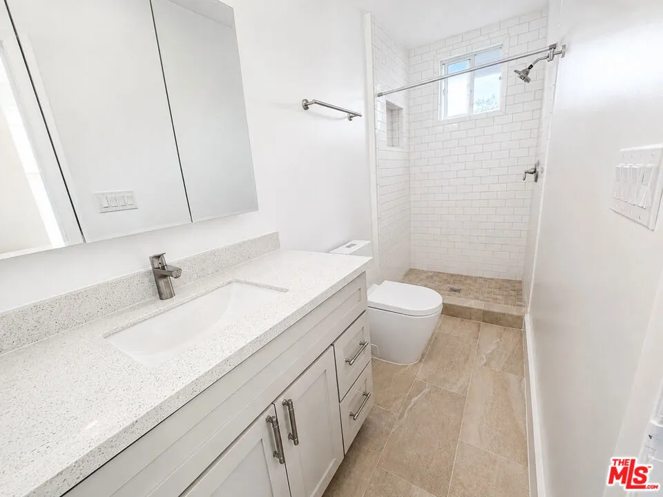 8912 Krueger Street Culver City, CA 90232