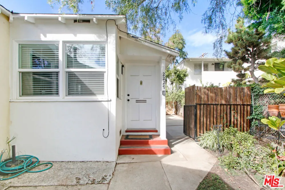2227 Montana Avenue Santa Monica, CA 90403