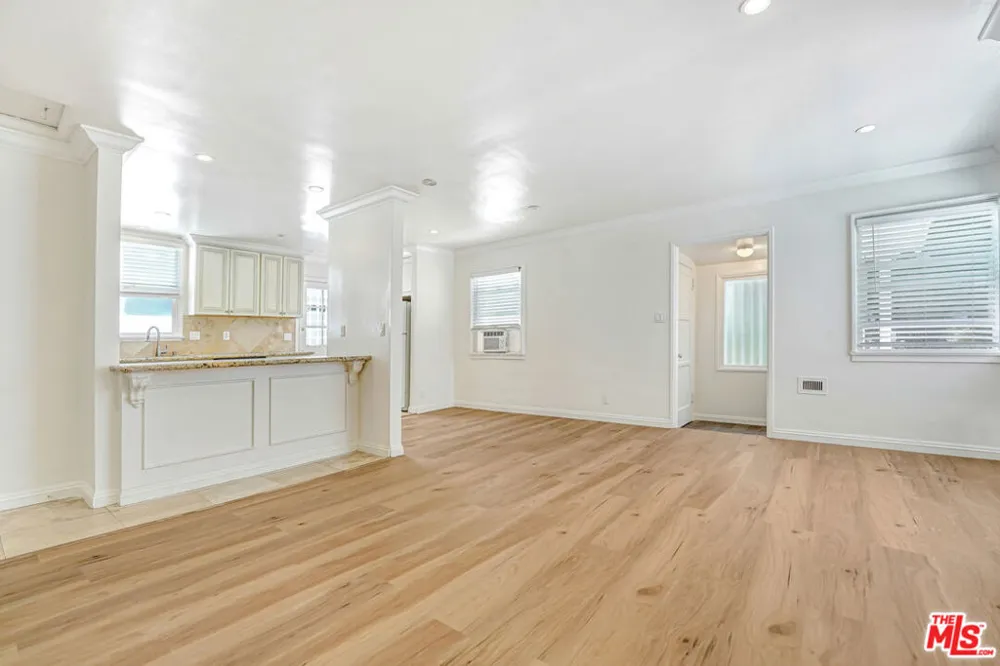 2227 Montana Avenue Santa Monica, CA 90403