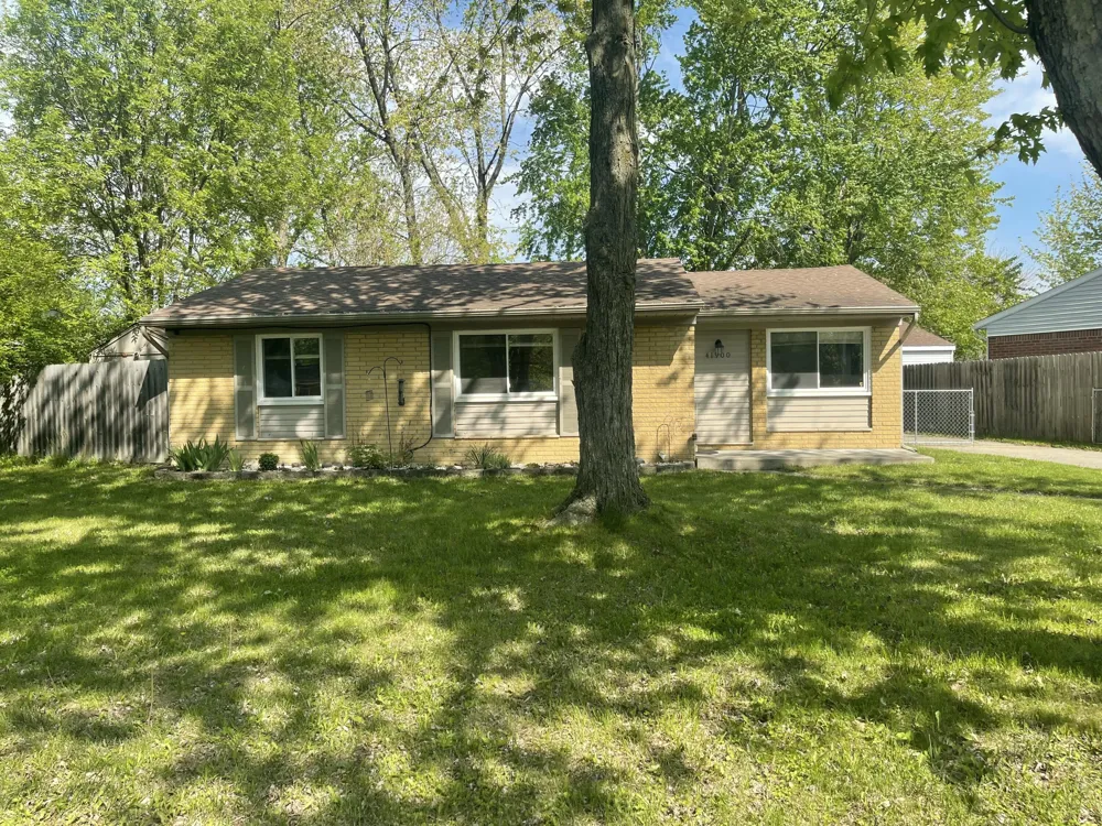 41900 Arthur Street Belleville, MI 48111