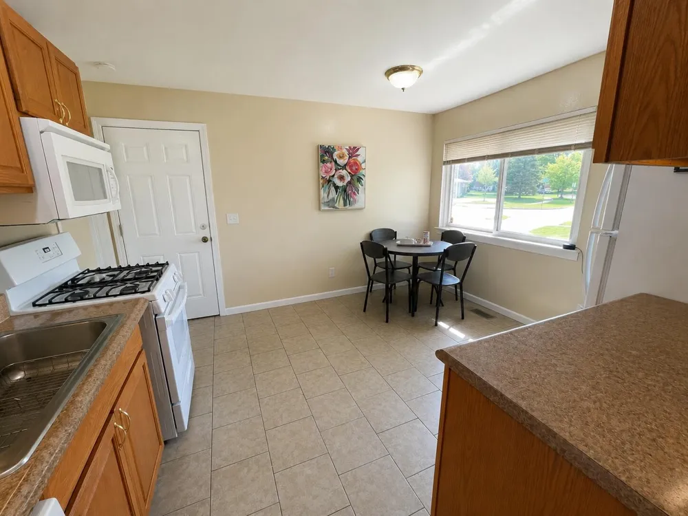41900 Arthur Street Belleville, MI 48111