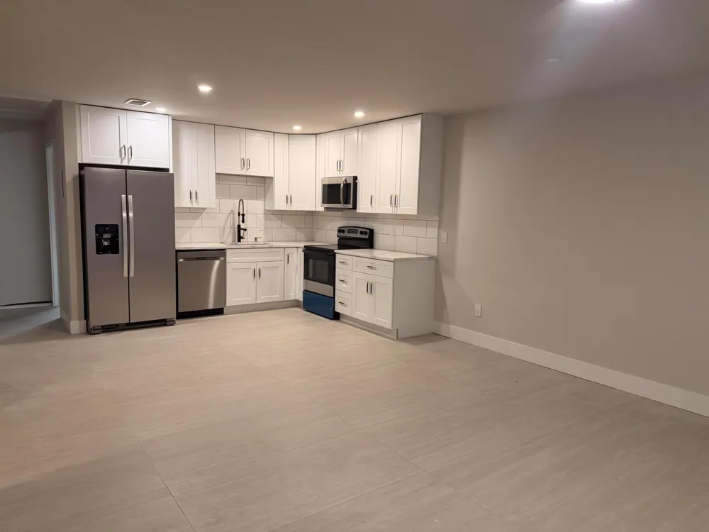 2731 AVENUE S #B Riviera Beach, FL 33404