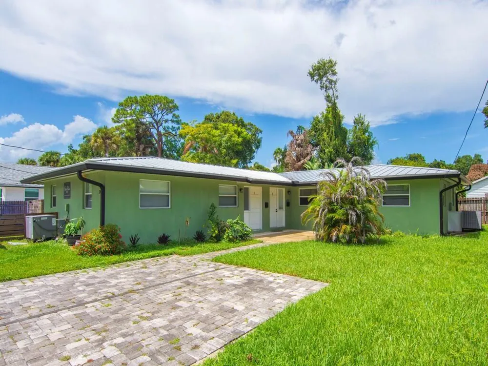 2036 19TH STREET ##3 Vero Beach, FL 32960