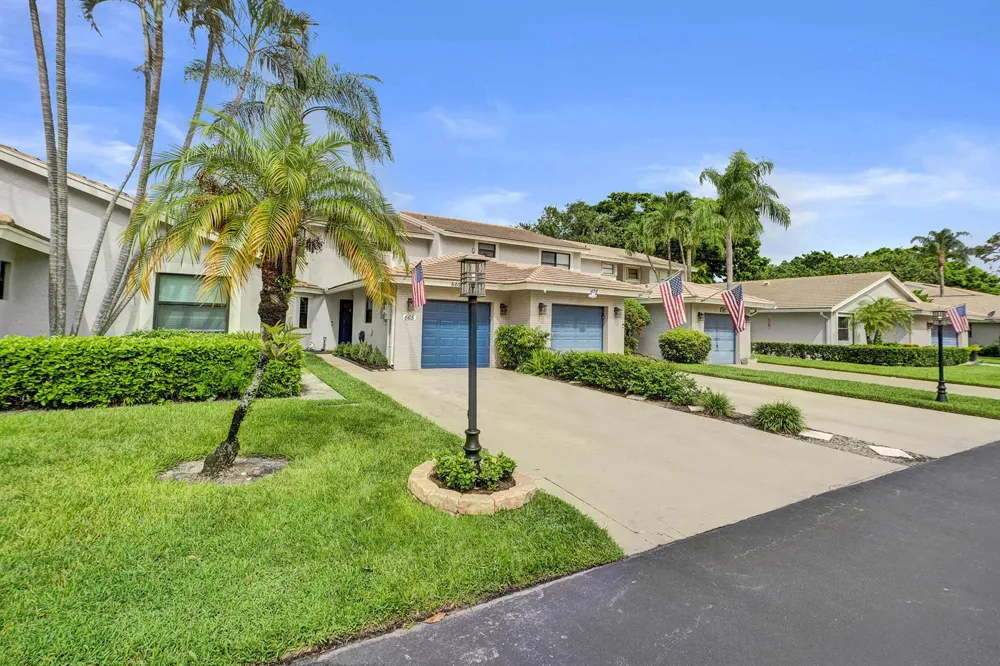 665 Deer Creek North Shore Drive Deerfield Beach, FL 33442