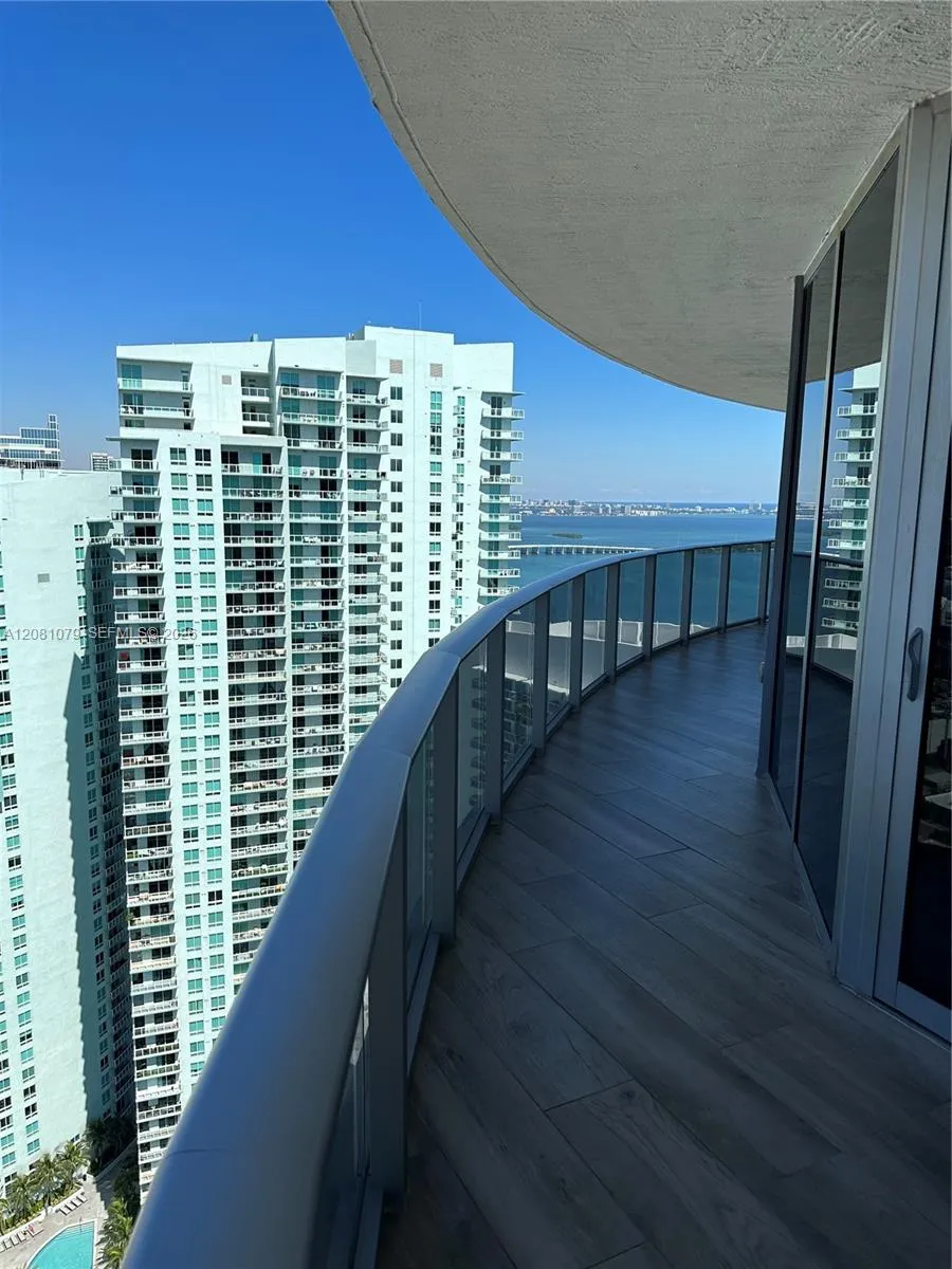 488 NE 18th St #4701 Miami, FL 33132