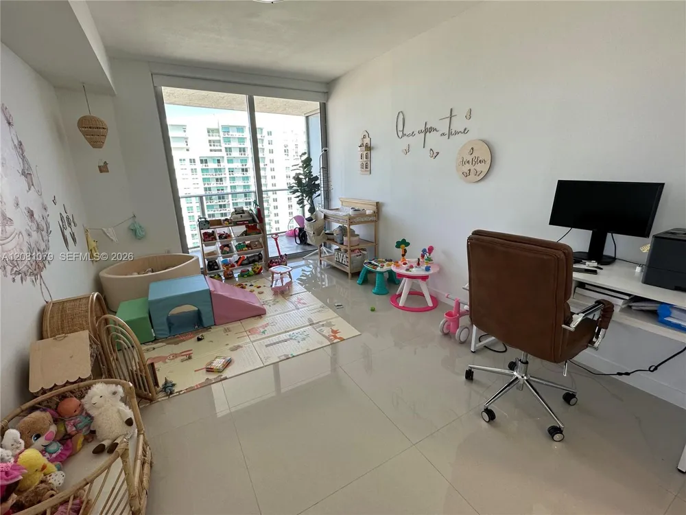 488 NE 18th St #4701 Miami, FL 33132